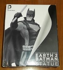 DC Collectibles Batman Black and White: Earth 2 Statue